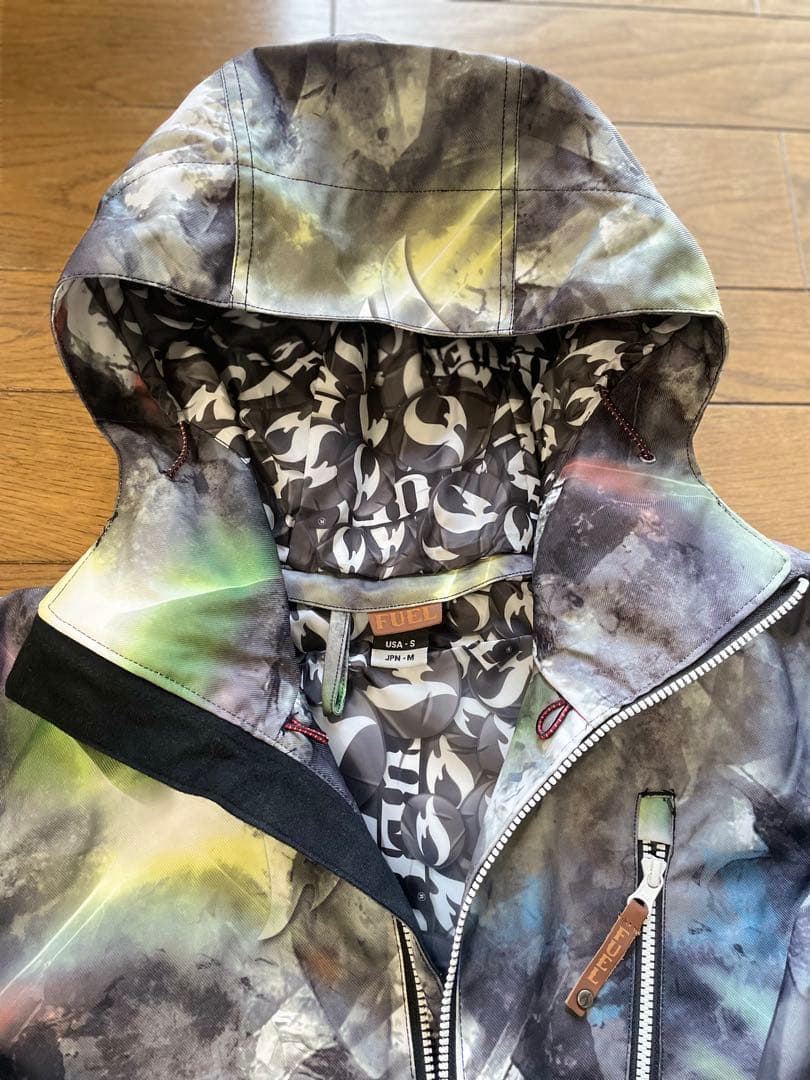 【美品】FUEL スキー　スノーボード　ウエア　ユニセックス　M 上下セット