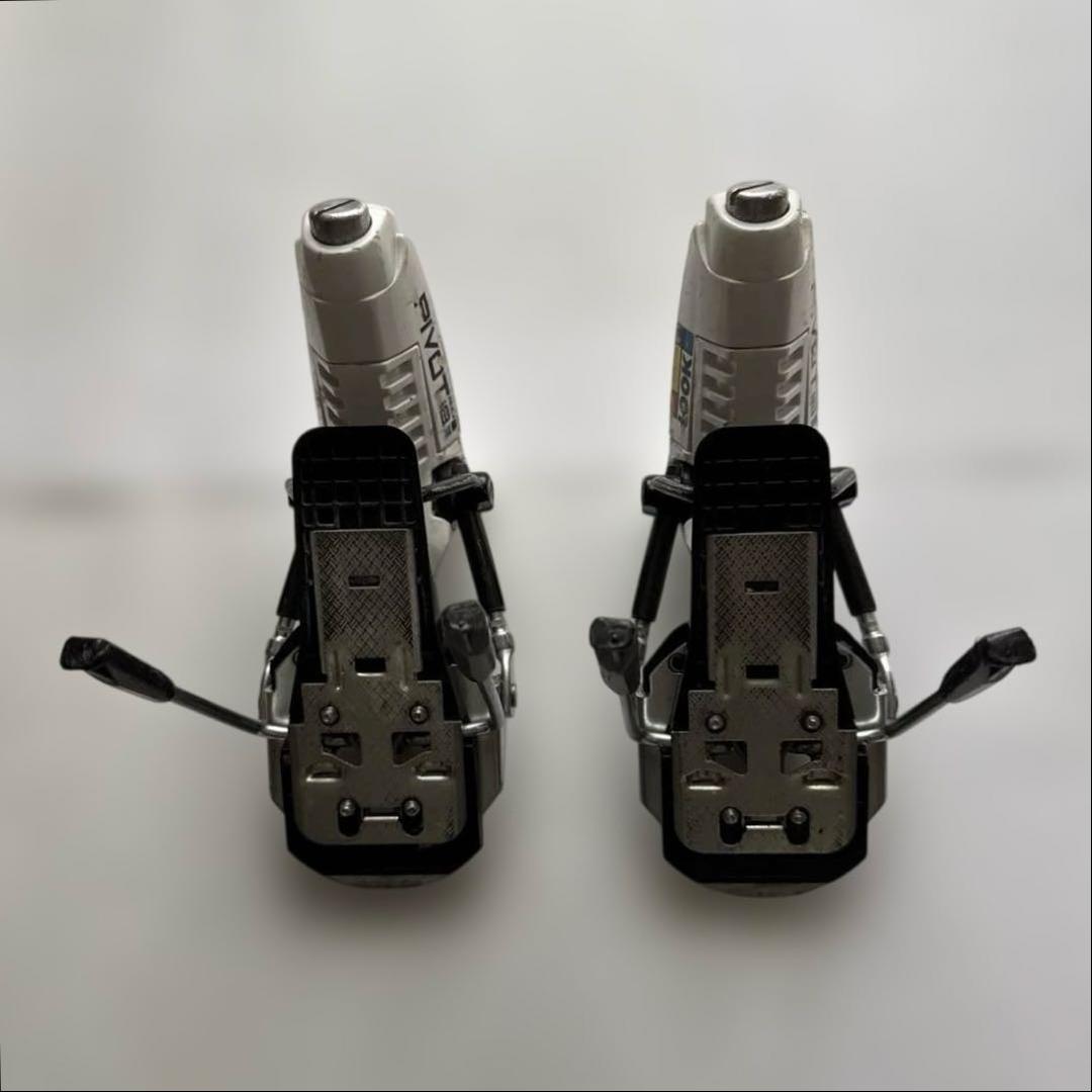 LOOK Pivot 18 スキー ビンディング ホワイト ターンテーブル