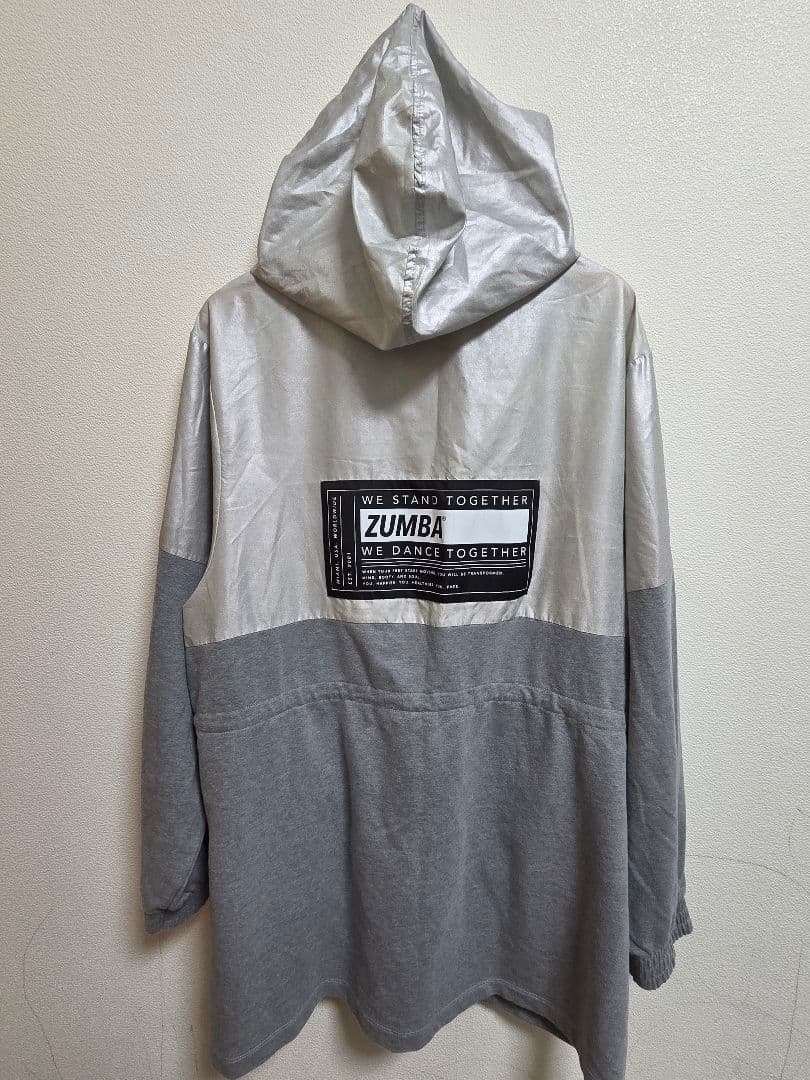 正規品 ZUMBA ジップフード付きロングパーカーL