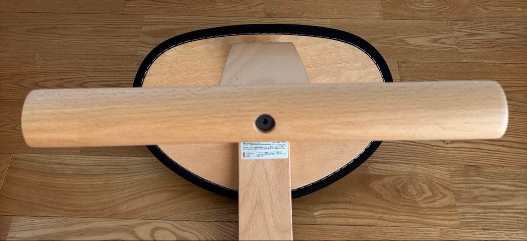 美品　balans lab balans Easy 姿勢矯正チェア ブラック