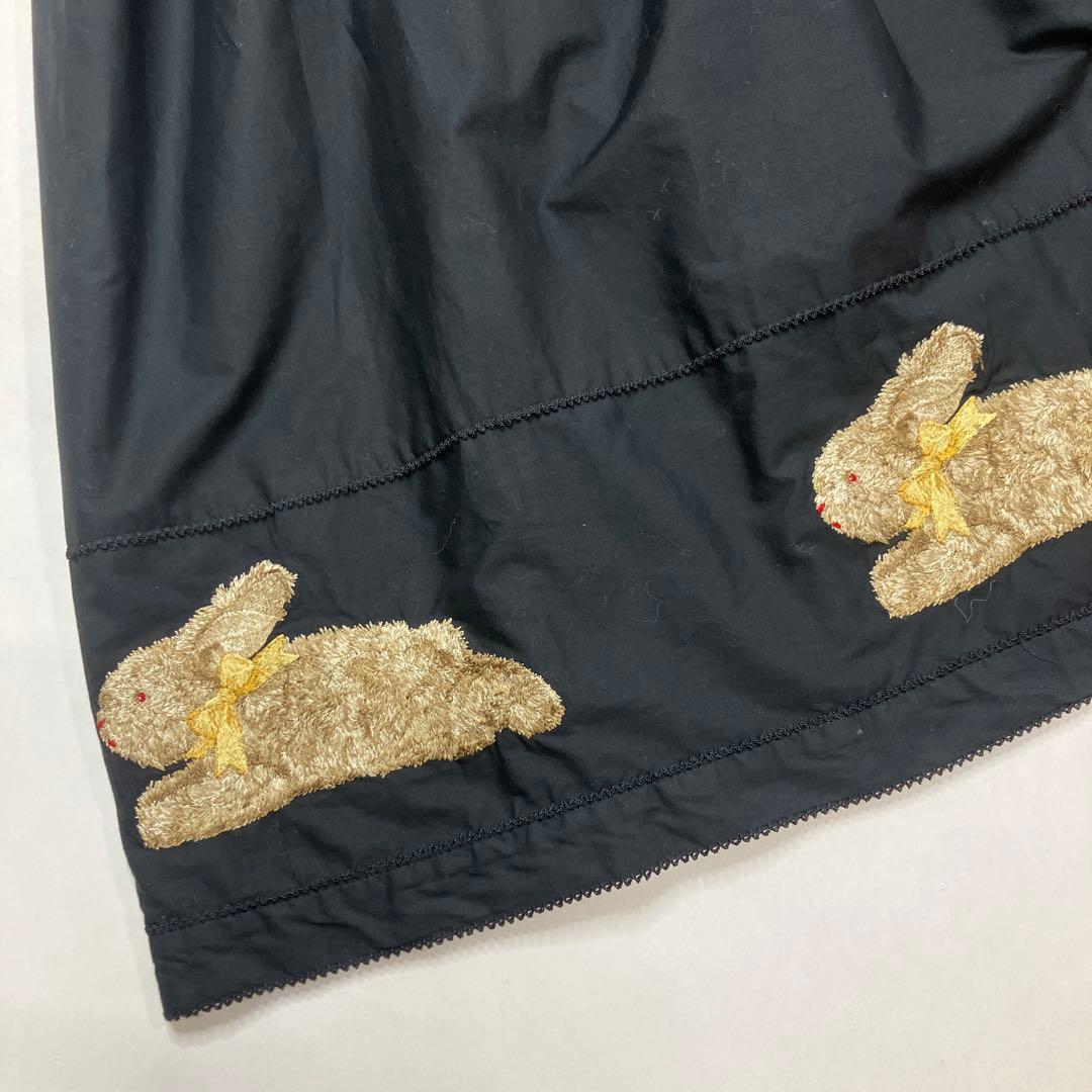 ワンダフルワールド 黒 うさちゃん刺繍 綿ブロードスカート