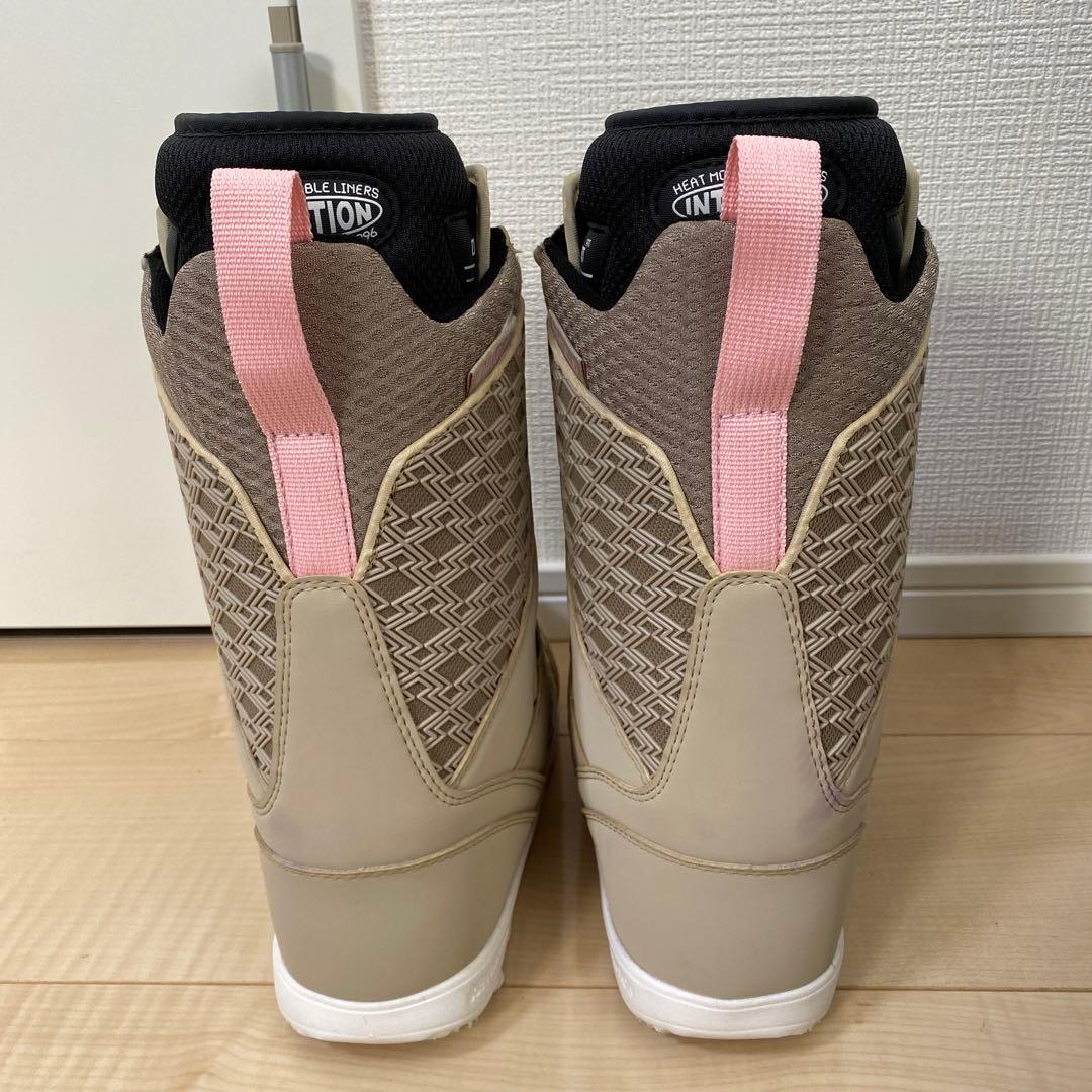 あいこ】 THIRTYTWO スノボブーツ　W’S STW BOA 24㎝