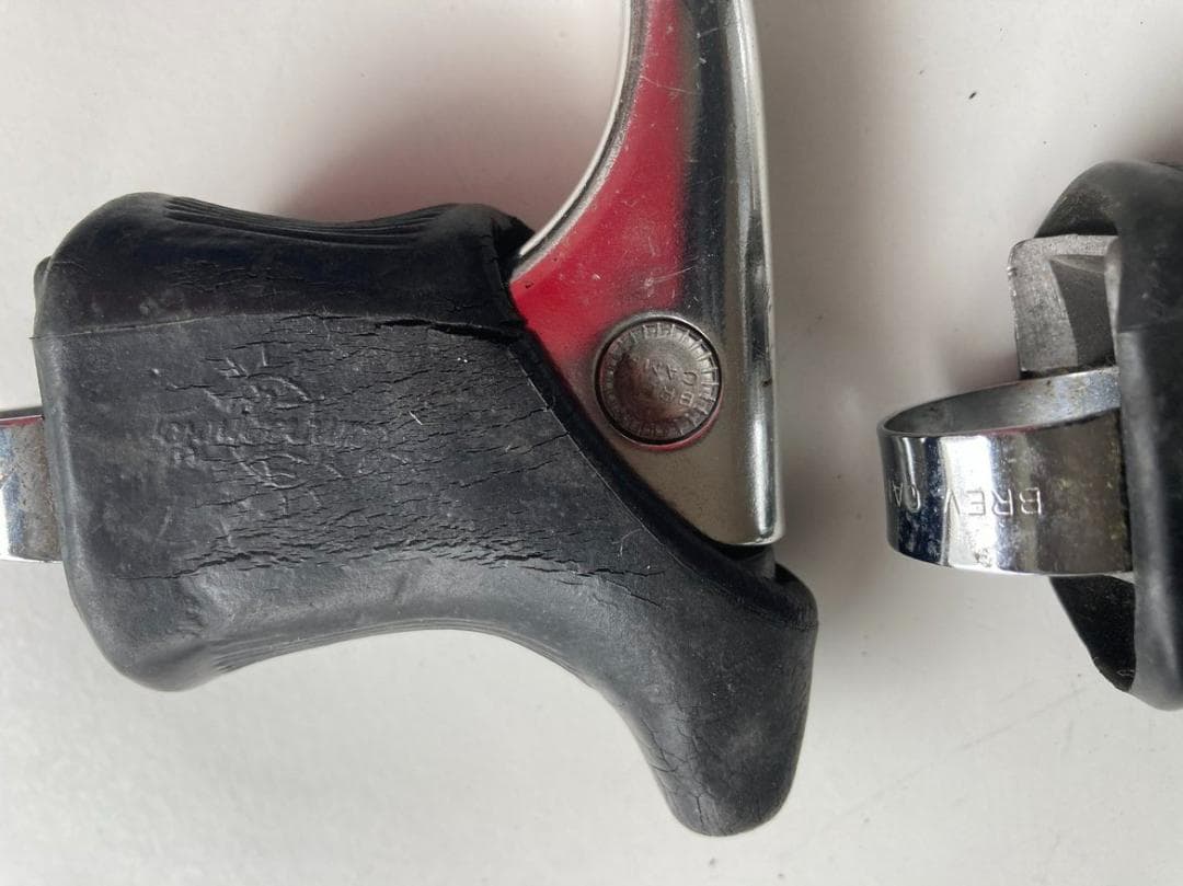 カンパニョーロ（レコード）ブレーキレバー　新品未使用（バッドは劣化）