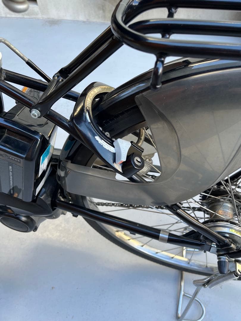 YAMAHA電動アシスト自転車 (26インチ)ブラック 前カゴ付き