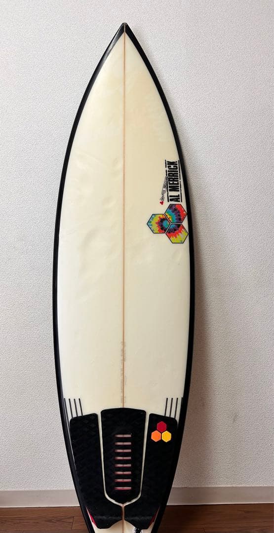 チャンネルアイランド×フォーマーの限定サーフボード4点セット