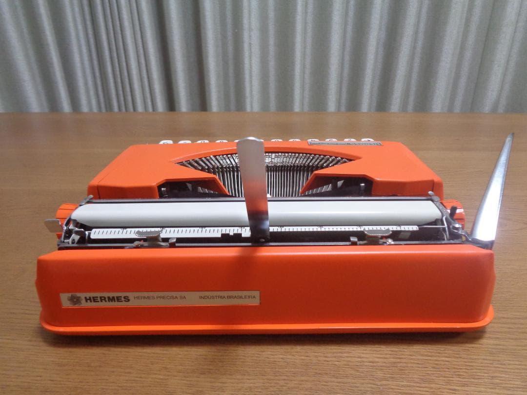 完動品　HERMES baby エルメスベイビータイプライター　オレンジカラ―