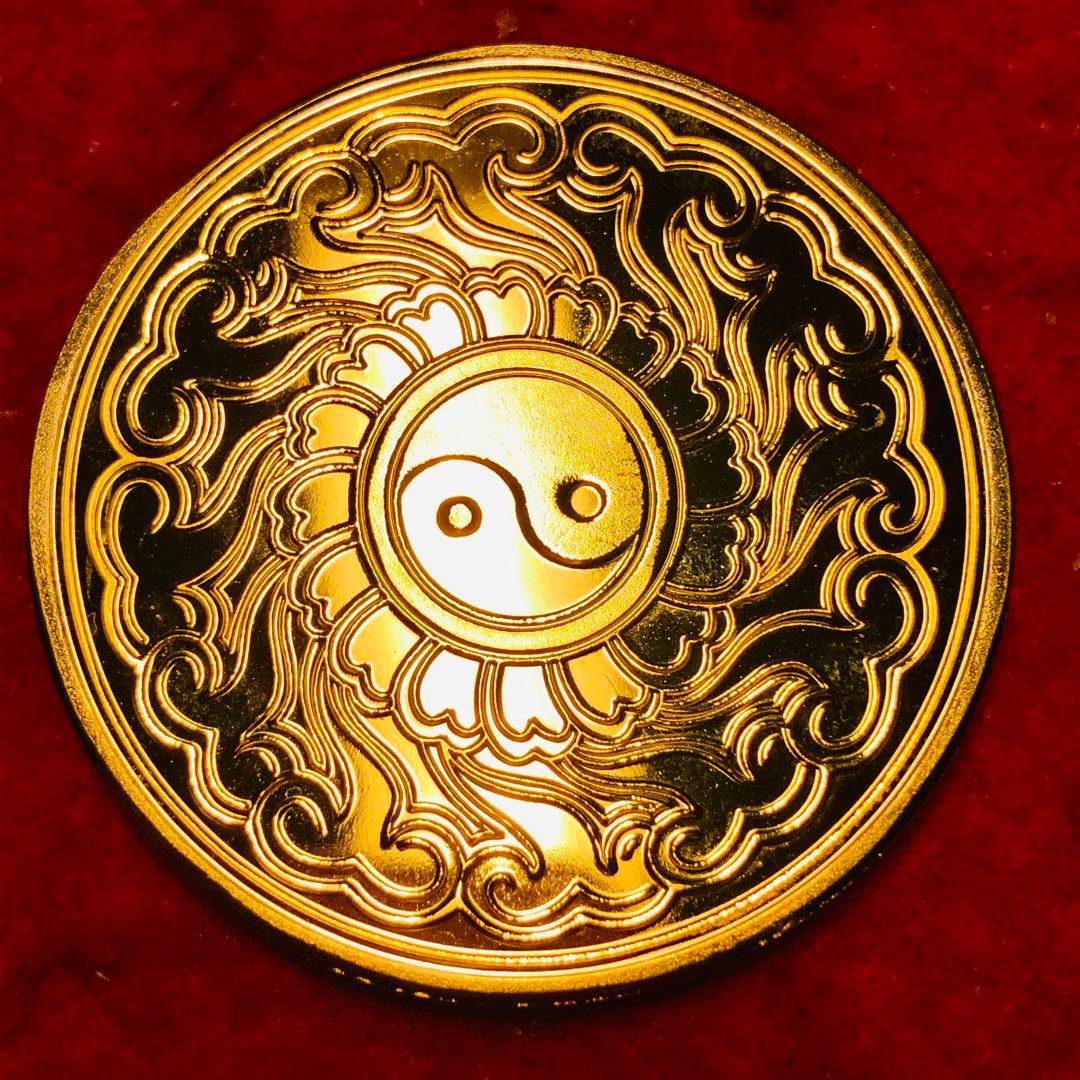 Z912 中国 八卦 鳳凰 神獸 記念金貨 大型金貨 カプセル付き