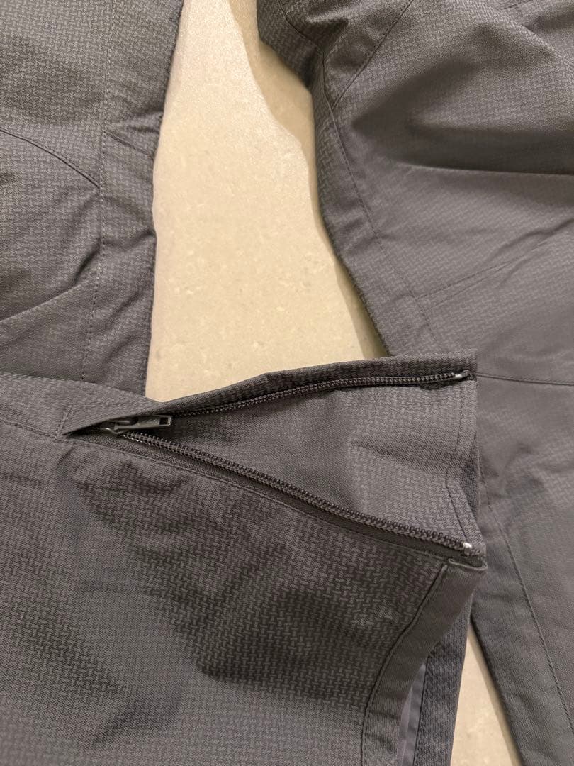 スキーウェア　スノボウェア　上下セット　ジュニア　レディース