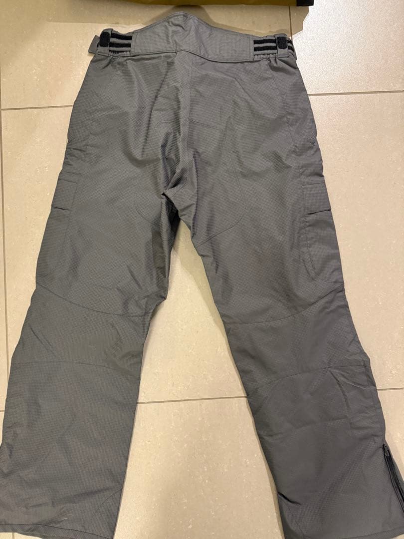 スキーウェア　スノボウェア　上下セット　ジュニア　レディース