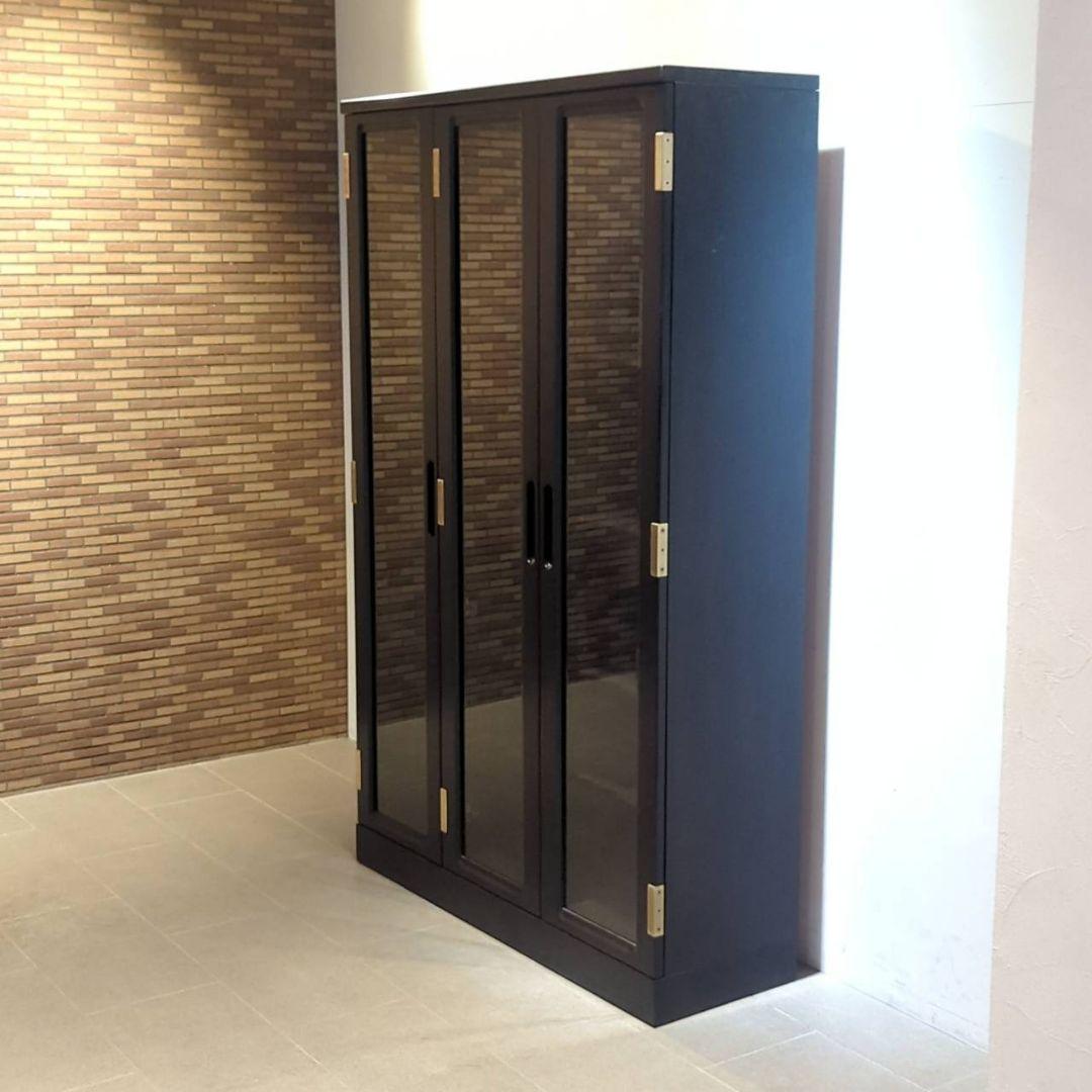 春真っ盛りセール◇美品　IDC大塚家具　書棚/本棚　飾り棚　ガラス　キャビネット