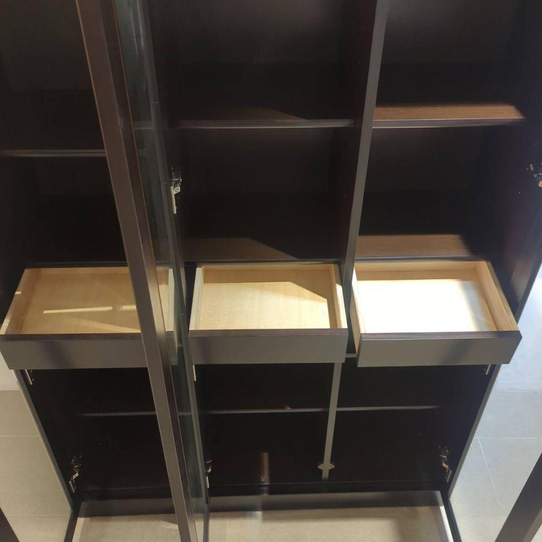 春真っ盛りセール◇美品　IDC大塚家具　書棚/本棚　飾り棚　ガラス　キャビネット