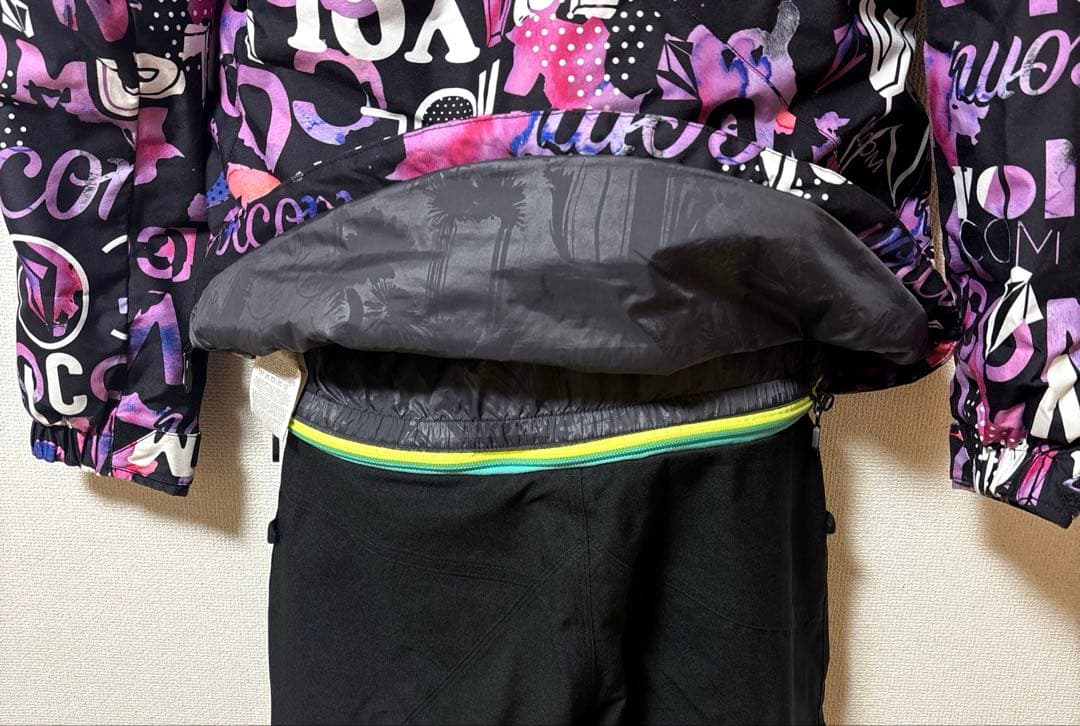 VOLCOMスノーボードウェアセット