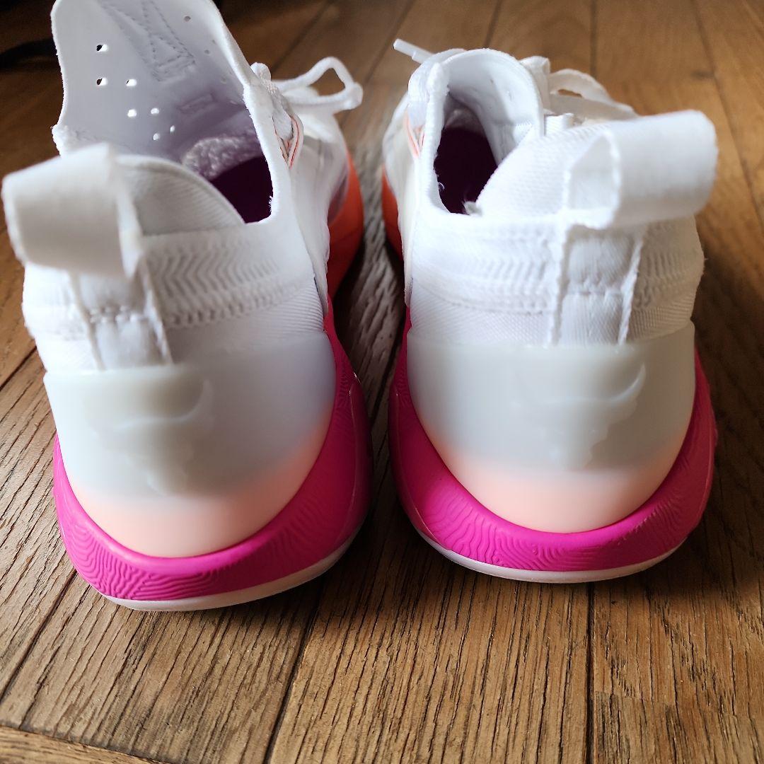バスケットボールシューズ ホワイト/ピンク 7