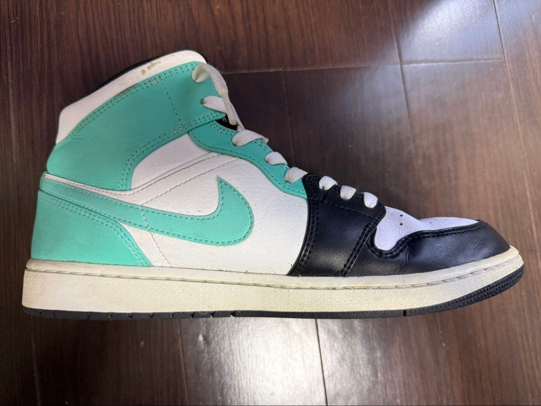 ジョーダン1 トロピカルツイスト