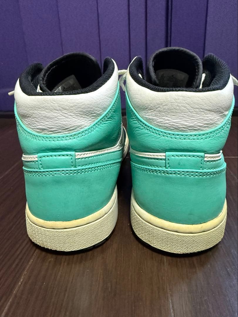 ジョーダン1 トロピカルツイスト