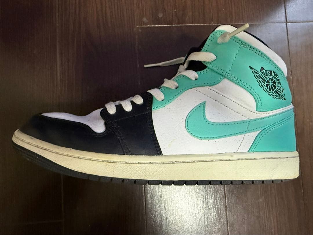 ジョーダン1 トロピカルツイスト