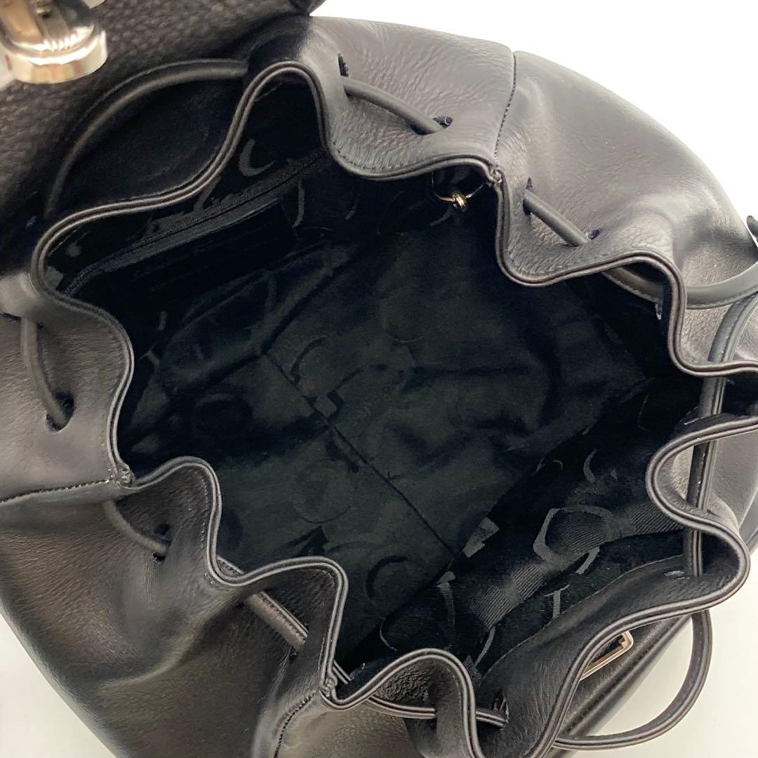 極美品✨サルヴァトーレフェラガモ リュック 黒 レザー ガンチーニ 巾着 高級感