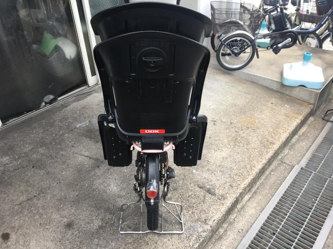 地域限定送料無料　ギュットミニ　三人乗り　13,2AH　ピンク　神戸　電動自転車