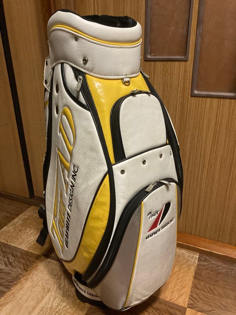 Tour AD 3点式ツアーキャディーバッグ　フード付属