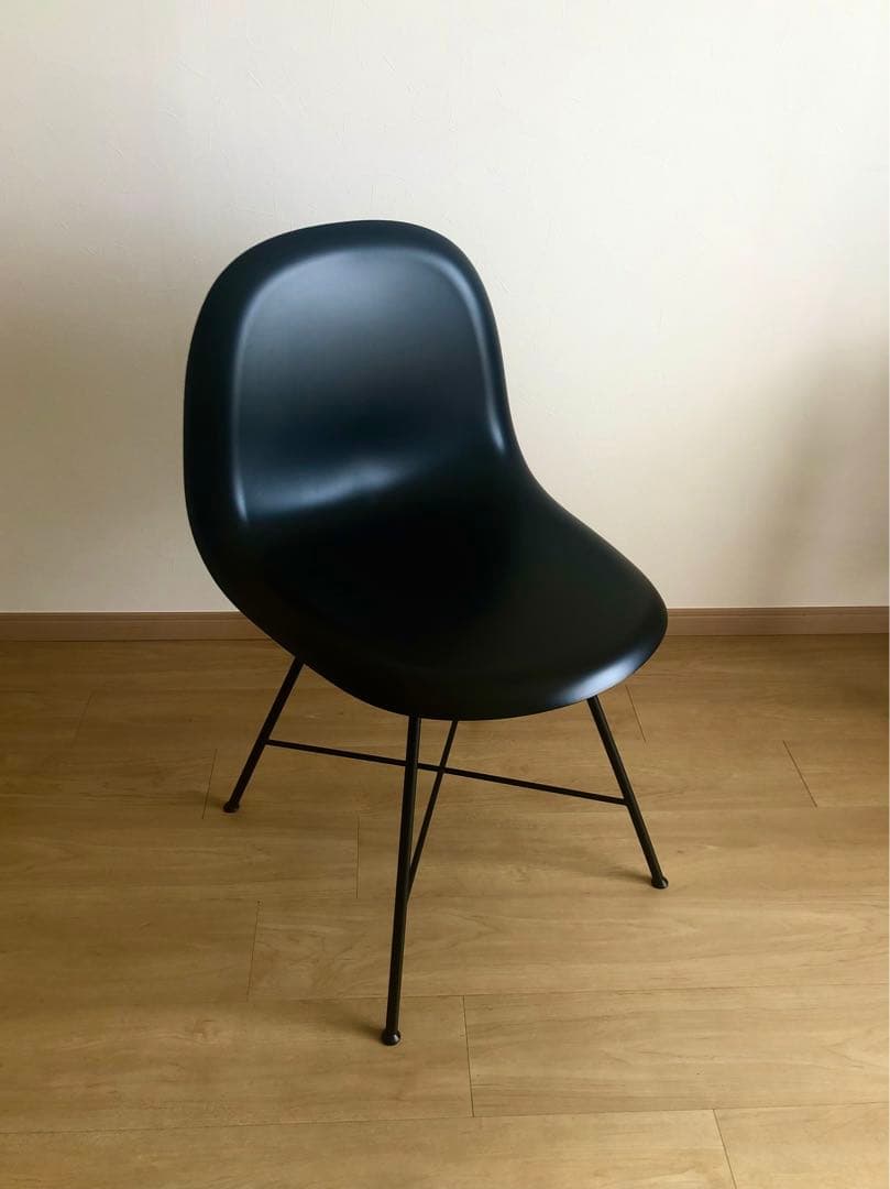 10/13までの出品です ★美品GUBI ダイニングチェア（2脚セット可）送料込