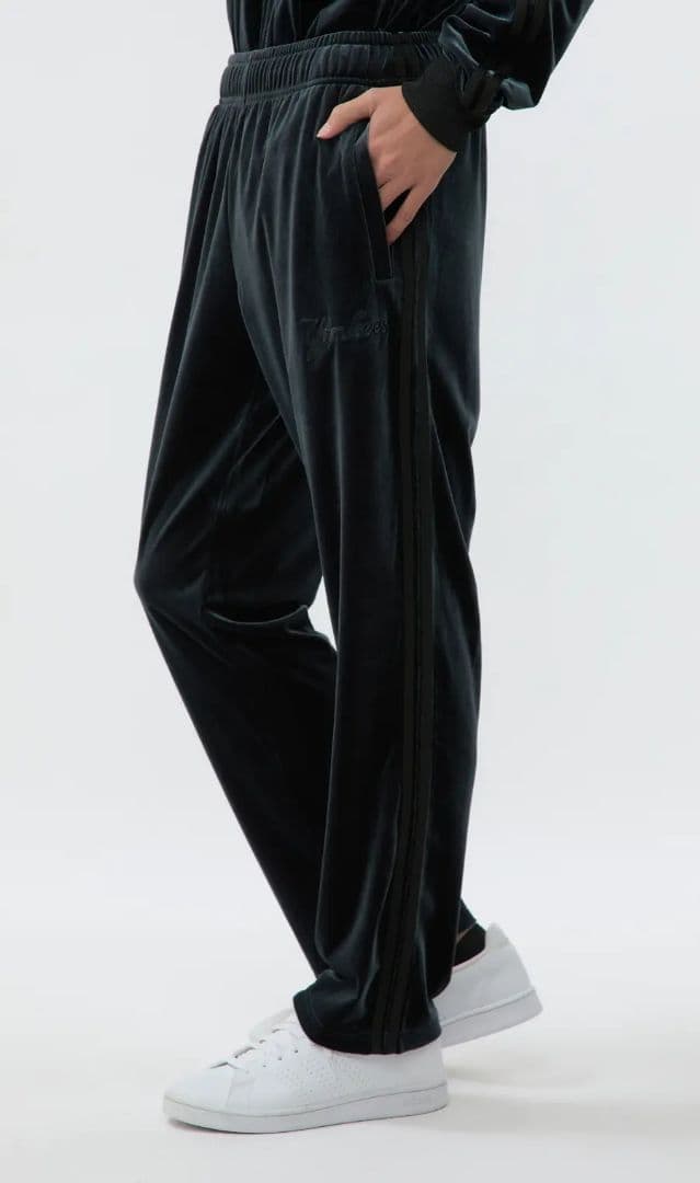 【送料込・新品未使用】ベロア調トラックジャケット/パンツ 上下セットアップ M.