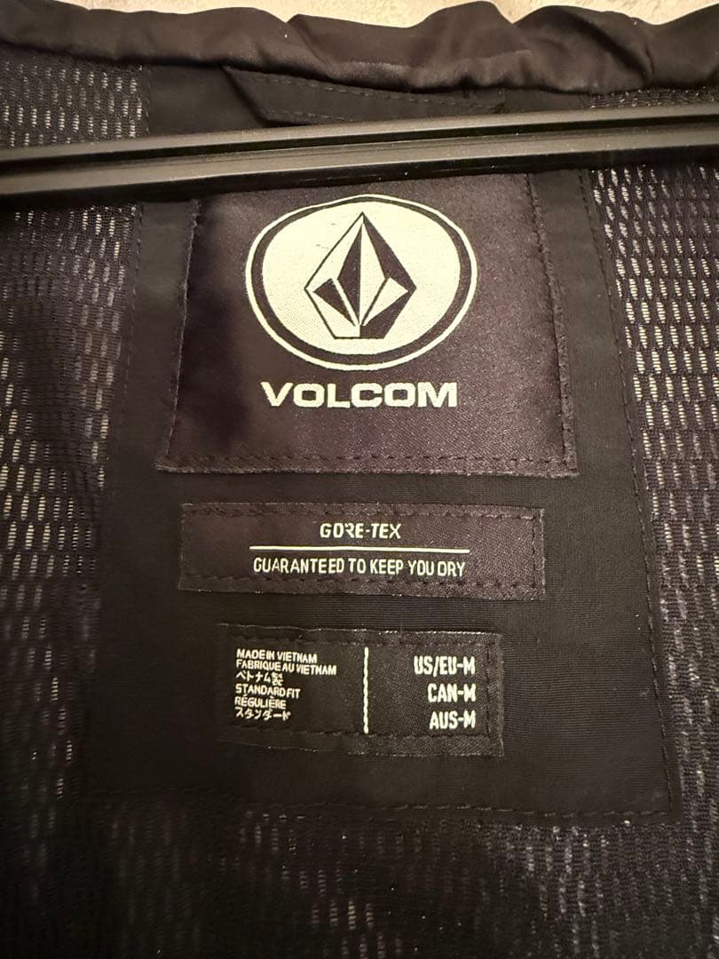 Volcom 黒 スノーボードジャケット　ゴアテックス