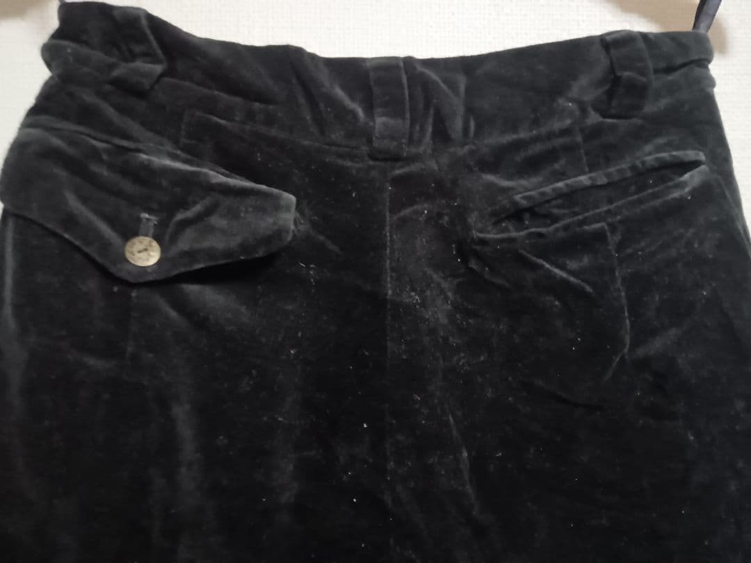 ATELIER BOZ黒 ベルベット クロップドパンツ