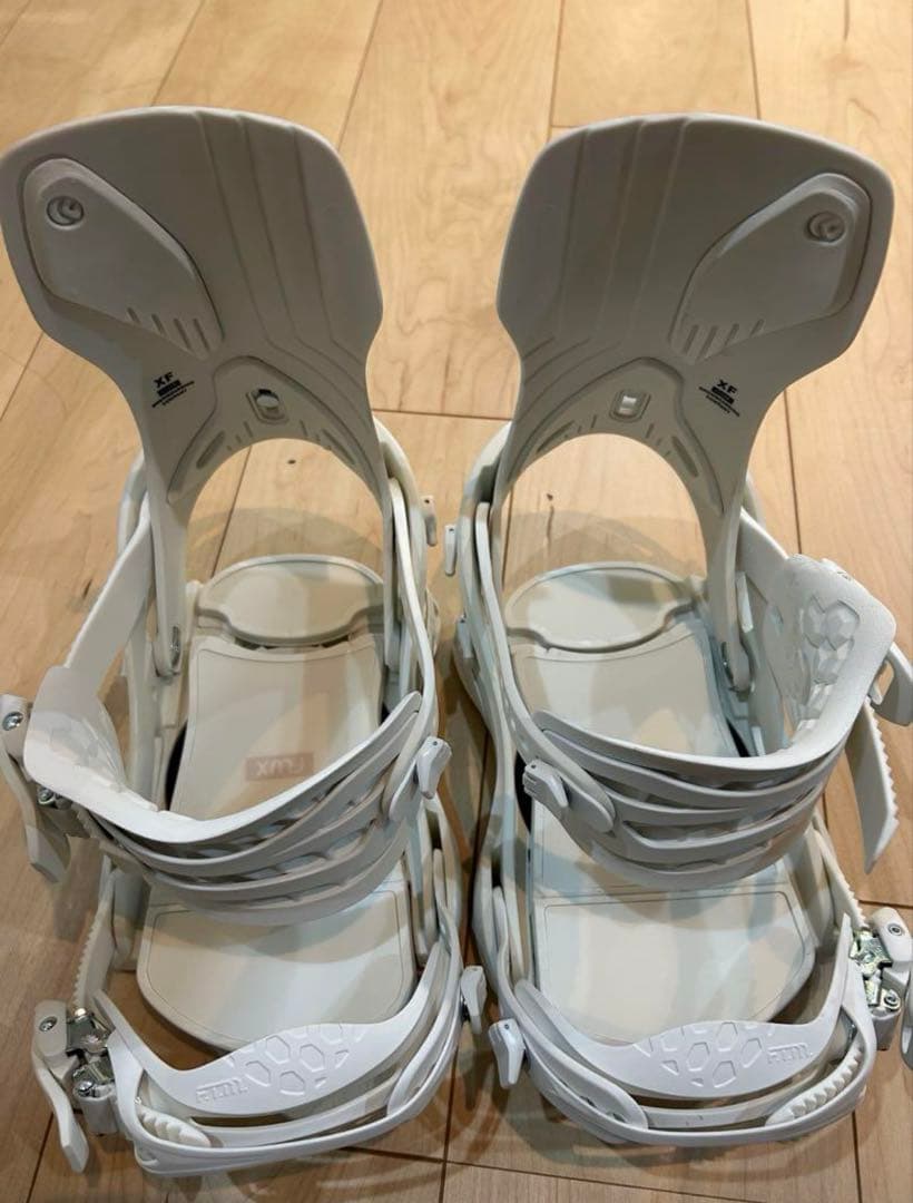 FLUX XF Mサイズ　ホワイト