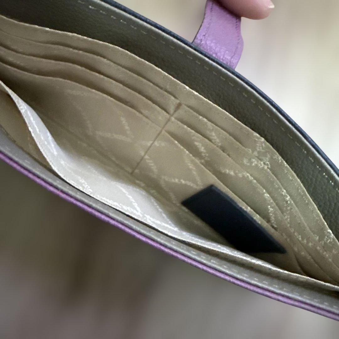 ムーミン×ペレボルサ「リトルミイ」 PELLE BORSA スリムウォレット