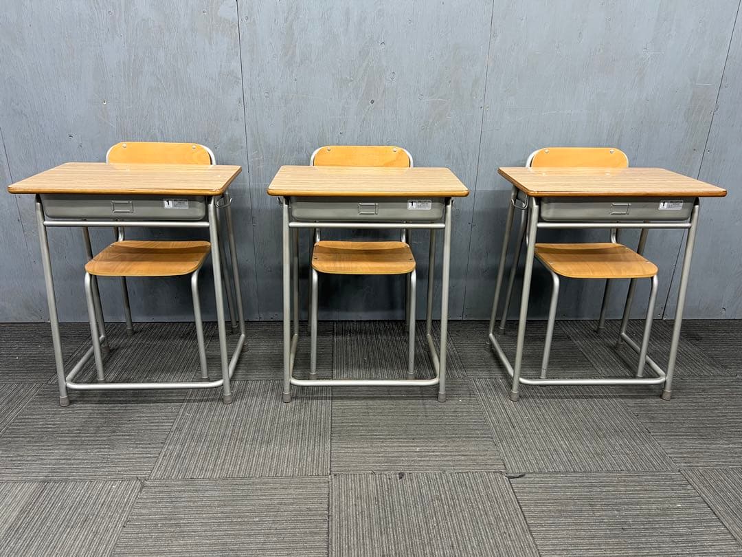1734◆格安配送地域あり◆チトセ製◆学童机・椅子3組(旧JIS1号)学校学習塾