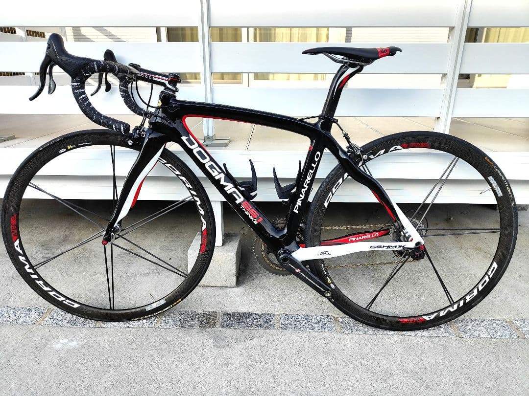 【ホイール無】ロードバイク　ピナレロドグマ2014モデル カンパニョーロコンポ
