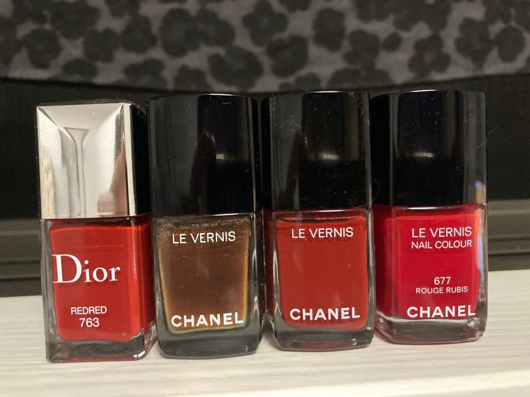 お得赤系ネイルセットDior763 & 限定シャネル677/911/917 - メルカリ