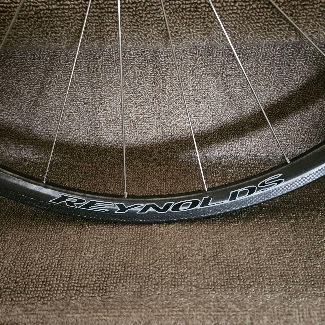 レイノルズ　アタック　カーボン　クリンチャー　フロント　ピスト