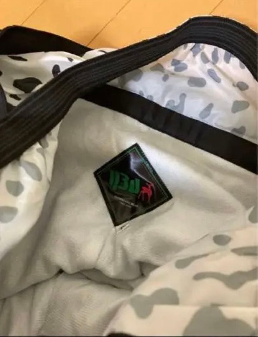 【本日までラストSALE】新品☆スノーボードウェア上下