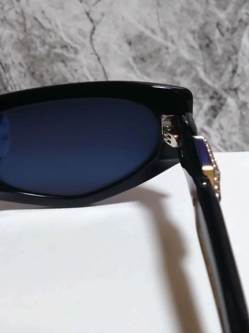 [未使用]GENTLE MONSTER 　ジェントルモンスターブラックサングラス