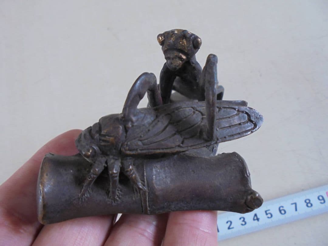 AKa6703　古銅　カマキリ　蟷螂　セミ　蝉　置物