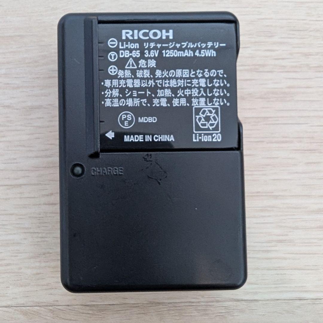 RICOH GR DIGITAL III　ショット数595回 バッテリー2個付き