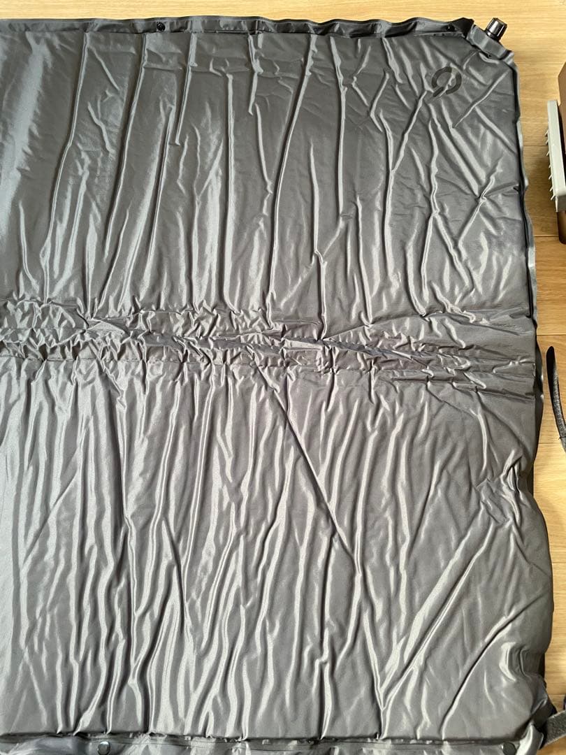 クイックキャンプ　インフレーターマット　8センチ　セミダブル　車中泊　キャンプ