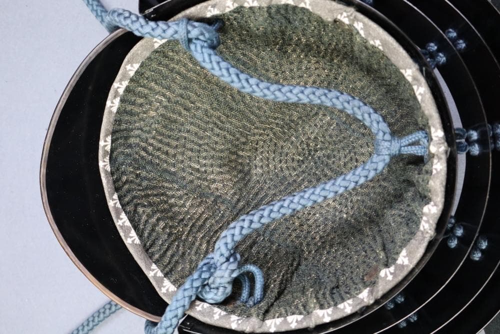 等身大　大人が着れる甲冑・鎧　鉄地