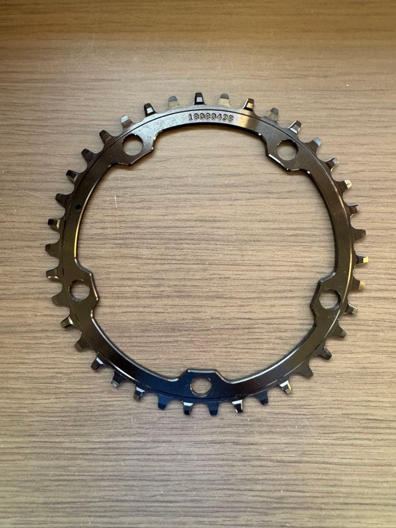 Puu1212　WOLFTOOTHチェーンリング　38T PCD130