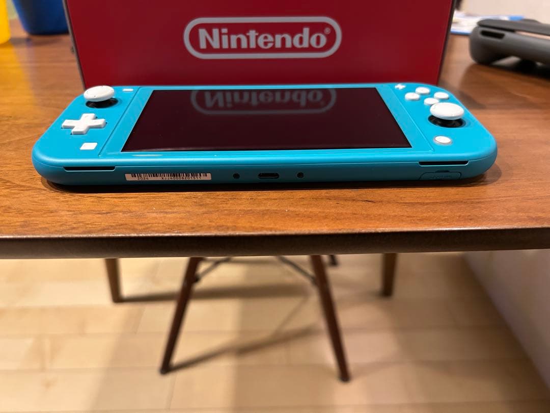 Nintendo Switch Lite ターコイズブルー　美品