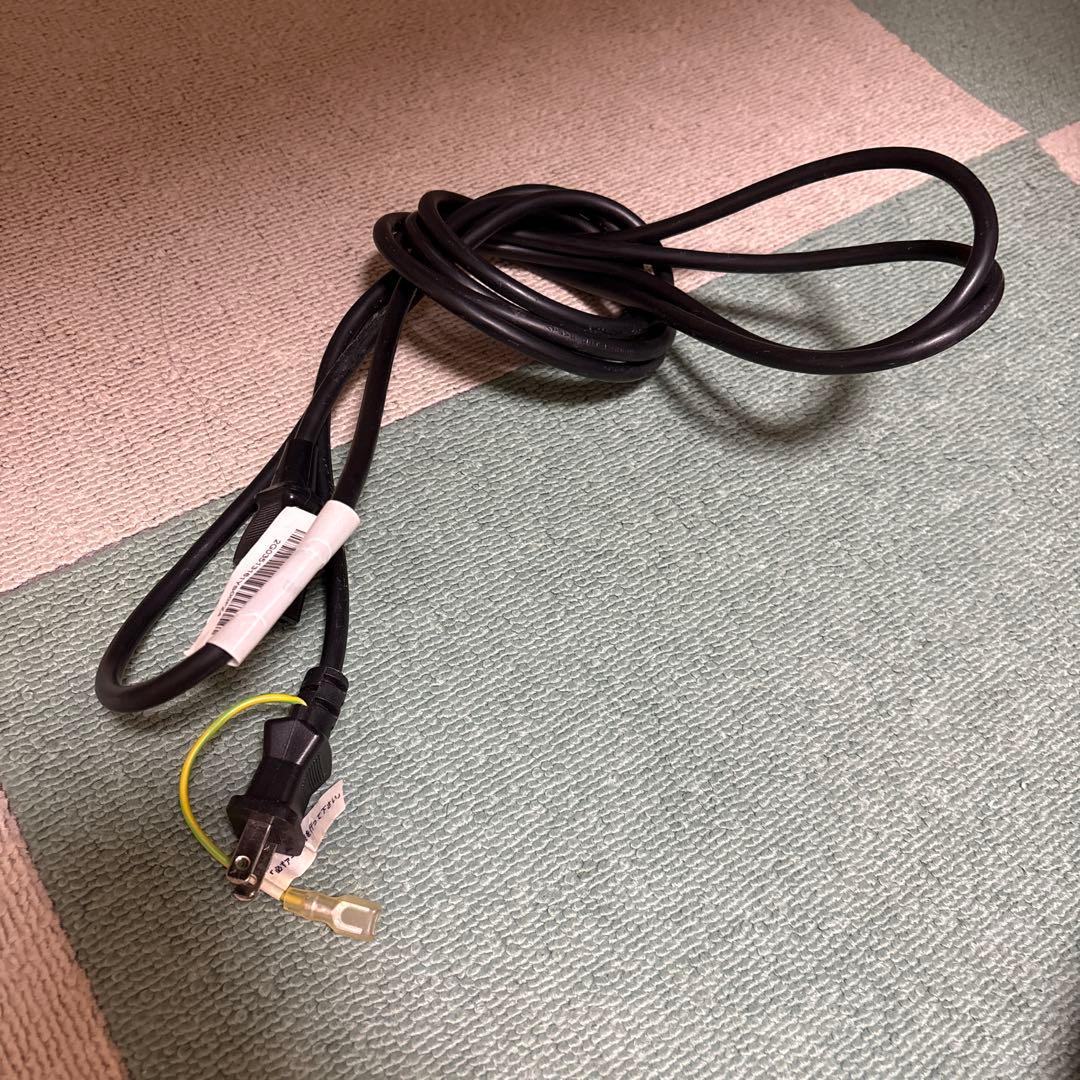 多*ぃ様 【使用時間836時間のみ】BENQ DLP プロジェクター 本体