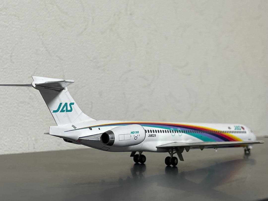 JA S旅客機MD-90 スケール1:200