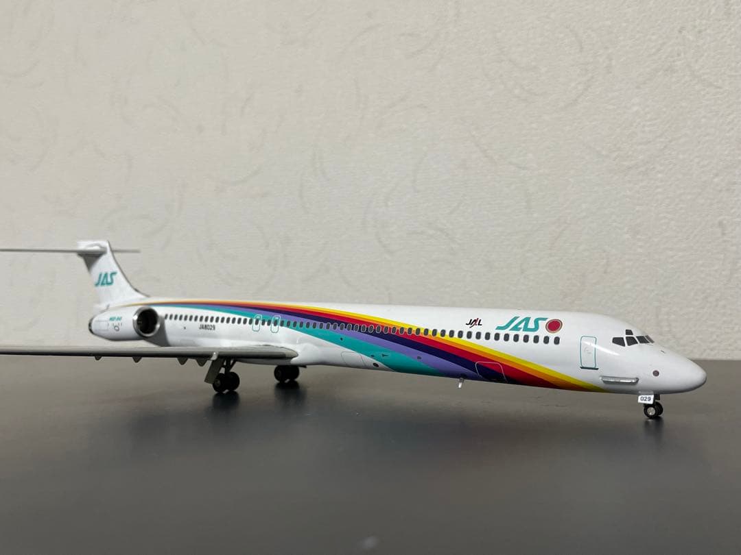 JA S旅客機MD-90 スケール1:200