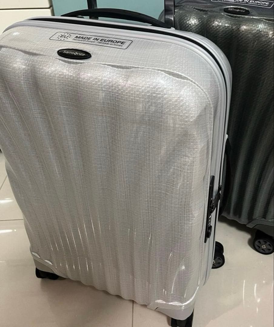 新品未使用★白サムソナイト シーライト スピナー55 機内持ち込み スーツケース