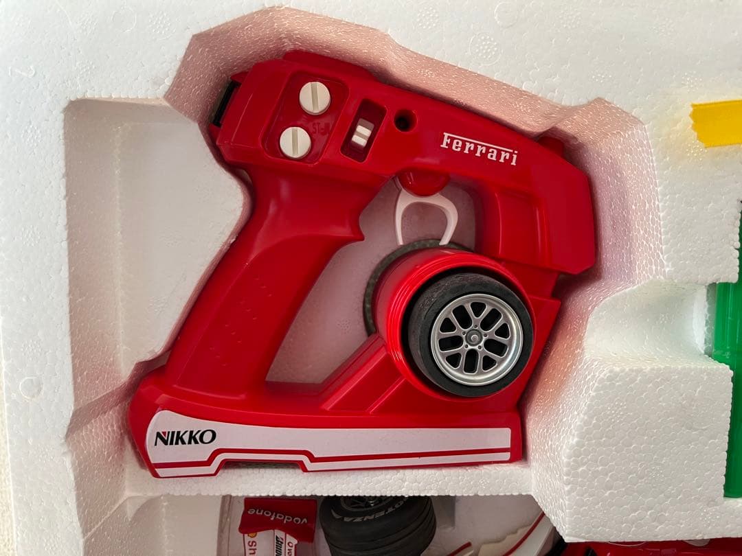 R/C フォーミュラ エボリューション シリーズ　F2005 1：14スケール