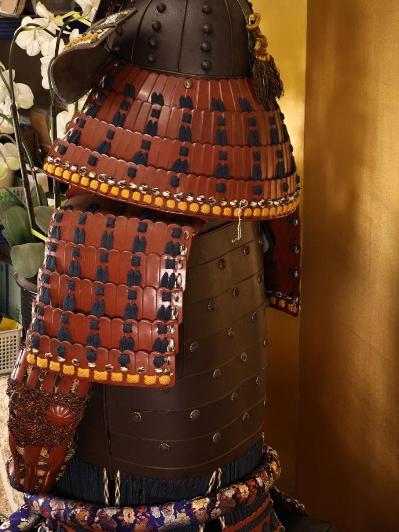 BLACK　BY01　甲冑　具足　着用鎧　龍日輪前立　鎧櫃付き　等身大　現