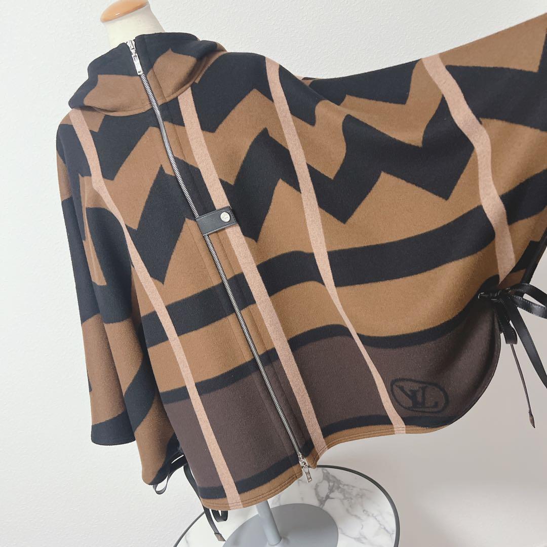 極美品 ルイヴィトン ポンチョ フーデッドケープ モノグラム アウター