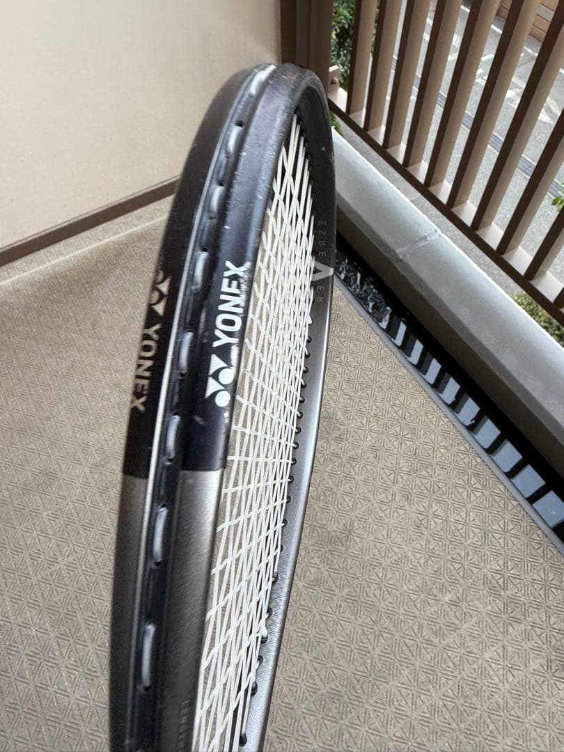 カーボンファイバー テニスラケット 軟式用　元値は2万円〜3万円！買うなら今！