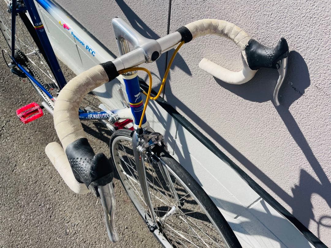 青いロードバイク Shimano 105